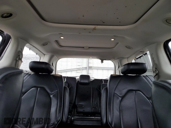 2018 Chrysler Pacifica Limited z VIN 2C4RC1GGXJR115221, wystawiony jako Copart lot #52903055 z przebiegiem 83 838 mil mil oraz Szkody całkowita. Historia ofert i sprzedaży dostępna na DreamBid. Obrazek 10.