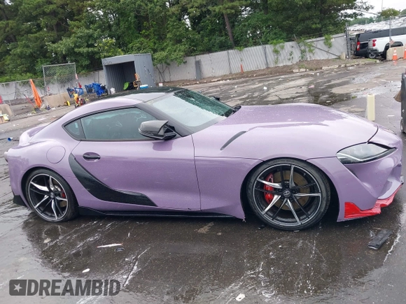 2021 Toyota Supra 3.0 z VIN WZ1DB0C03MW040150, wystawiony jako IAAI lot #42704929 z przebiegiem 15 076 mil mil oraz . Historia ofert i sprzedaży dostępna na DreamBid. Obrazek 13.