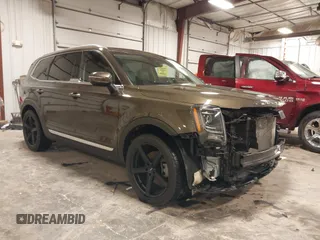 2020 Kia Telluride EX z VIN 5XYP3DHC7LG069617, wystawiony jako IAAI lot #41983785 z przebiegiem 123 609 mil mil oraz . Historia ofert i sprzedaży dostępna na DreamBid. Obrazek 1.