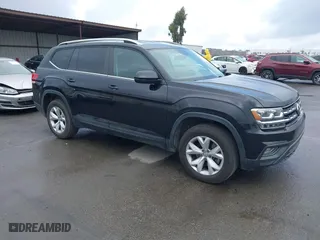 2018 Volkswagen Atlas 3.6L V6 SE with VIN 1V2KR2CA1JC543807, listed as a IAAI auction lot 41746261 with 109,855 mi miles. Bid and sale history available at carsss.com. Image 1.