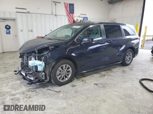 2023 Toyota Sienna LE with VIN 5TDKRKEC3PS146087, listed as a Copart auction lot 82426934 with 52,580 mi miles and Salvage Title. Bid and sale history available at carsss.com. Image 1.