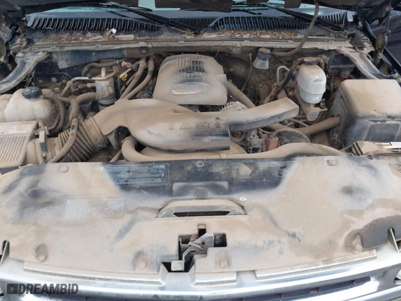 2004 Chevrolet Tahoe LS with VIN 1GNEC13T64J195165, listed as a IAAI auction lot 41446654 with 351,992 mi miles. Bid and sale history available at carsss.com. Image 10.