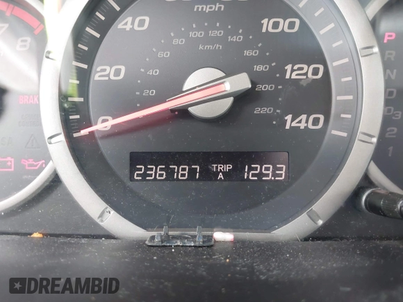 2008 Honda Pilot EX-L with VIN 5FNYF18578B015972, listed as a IAAI auction lot 42076989 with 236,787 mi miles and . Bid and sale history available at DreamBid. Image 7.