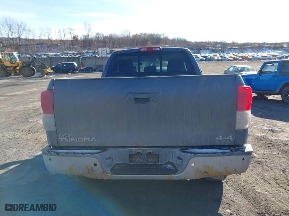 2012 Toyota Tundra 4WD Truck with VIN 5TFUY5F11CX264167, listed as a IAAI auction lot 41427772 with NaN miles. Bid and sale history available at carsss.com. Image 16.