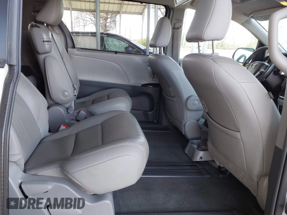 2018 Toyota Sienna XLE Auto Access Seat с VIN 5TDYZ3DC6JS905338, выставлен на аукционе IAAI как лот 42071334 с пробегом 51 604 миль миль и . История ставок и продаж доступна на DreamBid. Изображение 8.