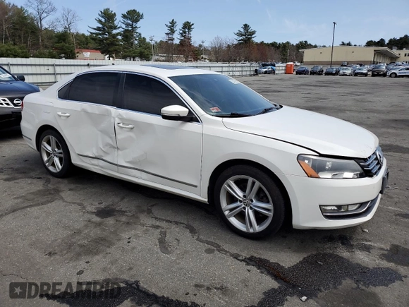 2015 Volkswagen Passat Sport z VIN 1VWBT7A37FC007548, wystawiony jako Copart lot #52492585 z przebiegiem 113 058 mil mil oraz Szkoda całkowita • Salvage title. Historia ofert i sprzedaży dostępna na DreamBid. Obrazek 4.