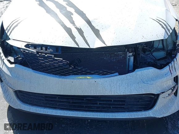 2016 Kia Optima LX with VIN KNAGT4L39G5073865, listed as a IAAI auction lot 41675211 with 120,751 mi miles. Bid and sale history available at carsss.com. Image 6.