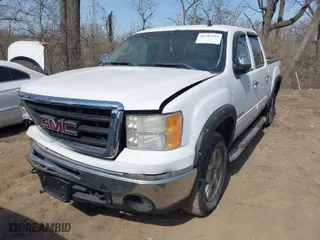 2011 GMC Sierra 1500 SLE with VIN 3GTP2VE37BG335439, listed as a IAAI auction lot 41787014 with 177,671 mi miles. Bid and sale history available at carsss.com. Image 2.