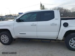 2024 Toyota Tacoma 4WD SR5 with VIN 3TYLB5JN0RT016910, listed as a IAAI auction lot 41586142 with 6,127 mi miles. Bid and sale history available at carsss.com. Image 14.