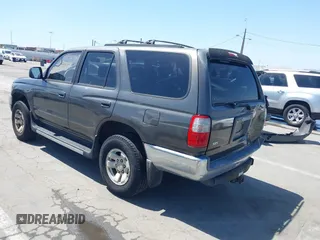 1998 Toyota 4Runner SR5 z VIN JT3GN86RXW0084099, wystawiony jako IAAI lot #42289061 z przebiegiem 213 688 mil mil oraz . Historia ofert i sprzedaży dostępna na DreamBid. Obrazek 3.