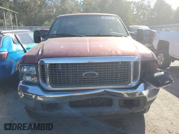 2001 Ford Excursion XLT with VIN 1FMNU41S91EB00633, listed as a Copart auction lot 82747134 with 334,564 mi miles and Salvage Title. Bid and sale history available at DreamBid. Image 5.