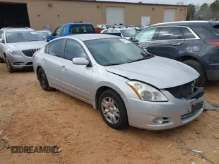2012 Nissan Altima S z VIN 1N4AL2AP9CN425457, wystawiony jako IAAI lot #41468764 z przebiegiem 143 750 mil mil oraz . Historia ofert i sprzedaży dostępna na DreamBid. Obrazek 1.