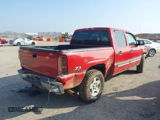 2006 Chevrolet Silverado 1500 LT1 with VIN 2GCEK13T661193182, listed as a IAAI auction lot 41516360 with 193,011 mi miles. Bid and sale history available at carsss.com. Image 4.