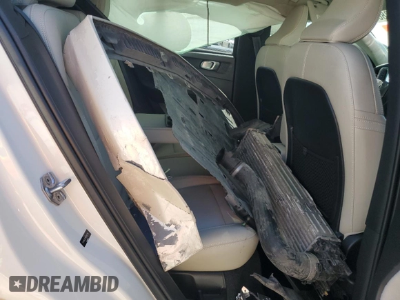2021 Volvo XC40 Inscription с VIN YV4162UL0M2547716, выставлен на аукционе Copart как лот 48886655 с пробегом Не указан миль и Списание • Salvage title. История ставок и продаж доступна на DreamBid. Изображение 11.