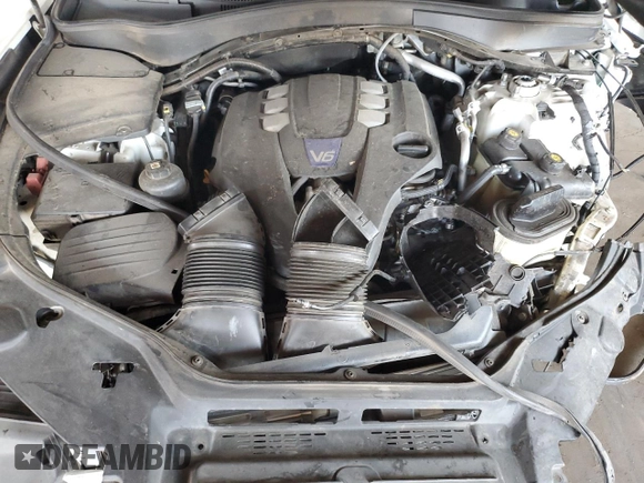 2017 Maserati Levante S z VIN ZN661YUA2HX242914, wystawiony jako Copart lot #44312295 z przebiegiem Nie podano mil oraz Szkoda całkowita • Salvage title. Historia ofert i sprzedaży dostępna na DreamBid. Obrazek 12.