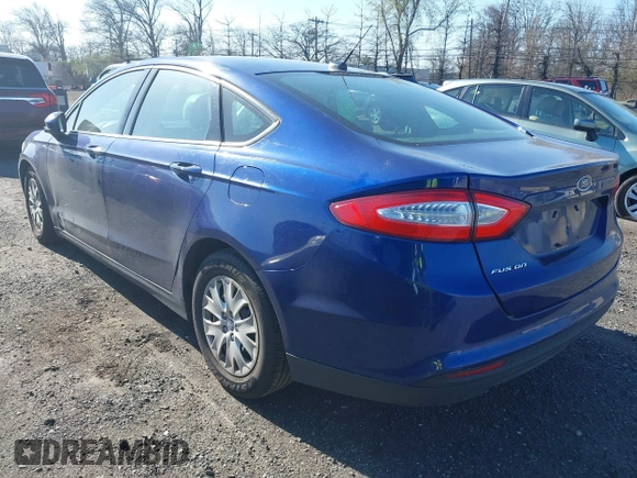 2013 Ford Fusion S with VIN 3FA6P0G79DR294759, listed as a IAAI auction lot 41989625 with 182,455 mi miles. Bid and sale history available at carsss.com. Image 3.