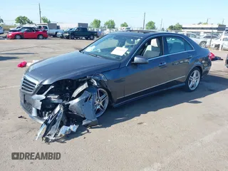 2011 Mercedes-Benz E 550 Luxury с VIN WDDHF9AB3BA423048, выставлен на аукционе IAAI как лот 42164692 с пробегом 79 823 миль миль и . История ставок и продаж доступна на DreamBid. Изображение 2.