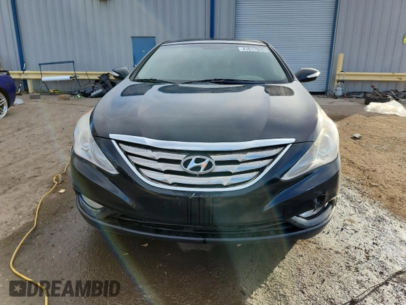 2013 Hyundai Sonata SE z VIN 5NPEC4AC5DH660721, wystawiony jako Copart lot #41617025 z przebiegiem 193 006 mil mil oraz Szkoda całkowita • Salvage title. Historia ofert i sprzedaży dostępna na DreamBid. Obrazek 5.