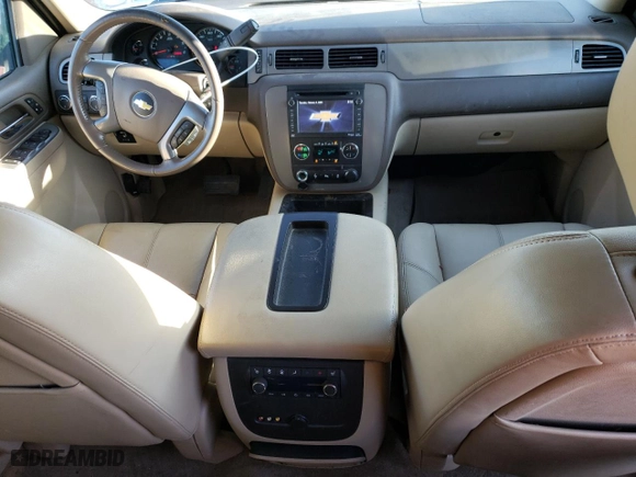 2013 Chevrolet Suburban LT with VIN 1GNSKJE75DR174220, listed as a Copart auction lot 43262365 with 141,875 mi miles and Salvage Title. Bid and sale history available at carsss.com. Image 8.