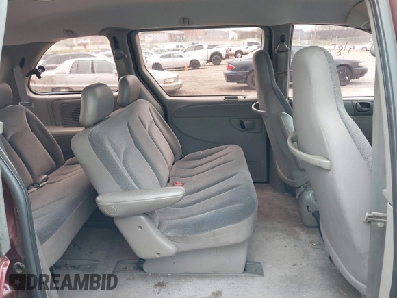 2002 Dodge Caravan SE with VIN 1B4GP25B02B661032, listed as a IAAI auction lot 41852336 with 242,632 mi miles and . Bid and sale history available at carsss.com. Image 8.