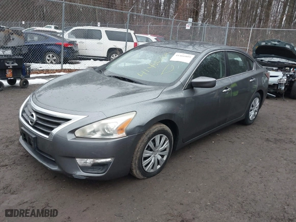 2015 Nissan Altima 2.5 with VIN 1N4AL3AP8FN389402, listed as a IAAI auction lot 41466809 with 178,505 mi miles. Bid and sale history available at carsss.com. Image 2.