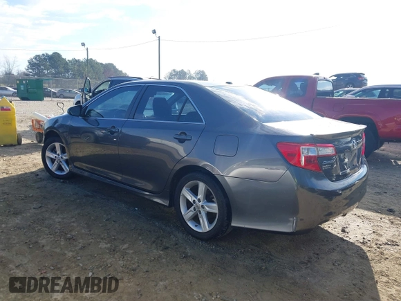 2013 Toyota Camry L with VIN 4T1BF1FK6DU642576, listed as a IAAI auction lot 41686230 with 187,742 mi miles. Bid and sale history available at carsss.com. Image 3.