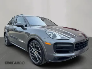 2019 Porsche Cayenne S z VIN WP1AB2AY3KDA63926, wystawiony jako Copart lot #49187615 z przebiegiem 226 717 mil mil oraz Czysty tytuł • Clean title. Historia ofert i sprzedaży dostępna na DreamBid. Obrazek 1.