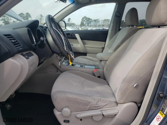 2013 Toyota Highlander with VIN 5TDZA3EH4DS039603, listed as a Copart auction lot 43221495 with 212,353 mi miles and Salvage Title. Bid and sale history available at carsss.com. Image 7.