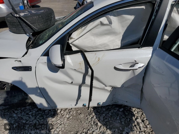 2020 Kia Optima LX z VIN 5XXGT4L3XLG432729, wystawiony jako Copart lot #47398654 z przebiegiem Nie podano mil oraz Nie do naprawy • Non repairable. Historia ofert i sprzedaży dostępna na DreamBid. Obrazek 7.