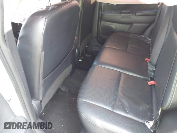 2011 Mitsubishi Outlander SE z VIN JA4AP4AU1BZ021926, wystawiony jako IAAI lot #42269085 z przebiegiem 113 010 mil mil oraz . Historia ofert i sprzedaży dostępna na DreamBid. Obrazek 8.
