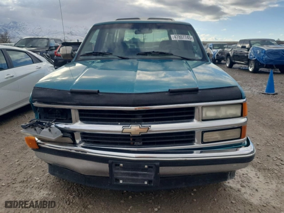 1994 Chevrolet C/K 1500 with VIN 1GCEC14K7RZ287361, listed as a Copart auction lot 47807745 with 204,214 mi miles and Salvage Title. Bid and sale history available at carsss.com. Image 5.