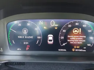 2025 Honda Accord Sport z VIN 1HGCY2F56SA014004, wystawiony jako IAAI lot #41916584 z przebiegiem 1 060 mil mil oraz . Historia ofert i sprzedaży dostępna na DreamBid. Obrazek 7.