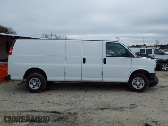 2016 Chevrolet Express Cargo Van with VIN 1GCWGBFF9G1274606, listed as a IAAI auction lot 41566652 with 296,452 mi miles. Bid and sale history available at carsss.com. Image 13.