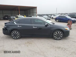 2018 Nissan Altima SR with VIN 1N4AL3APXJC156643, listed as a IAAI auction lot 41723175 with 144,368 mi miles and . Bid and sale history available at carsss.com. Image 13.