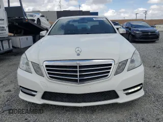 2012 Mercedes-Benz E 350 Luxury with VIN WDDHF5KB7CA586679, listed as a Copart auction lot 56893415 with 153,787 mi miles and Clean Title. Bid and sale history available at DreamBid. Image 5.
