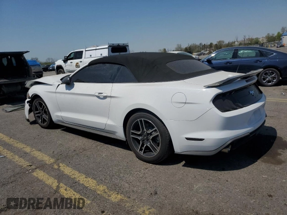 2020 Ford Mustang EcoBoost z VIN 1FATP8UH5L5137682, wystawiony jako Copart lot #53795485 z przebiegiem 89 739 mil mil oraz Szkoda całkowita • Salvage title. Historia ofert i sprzedaży dostępna na DreamBid. Obrazek 2.