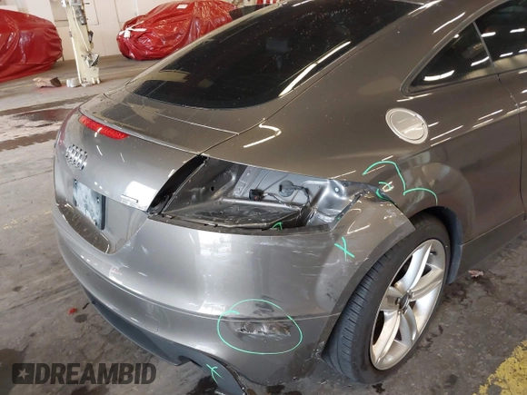 2012 Audi TT Premium Plus z VIN TRUBFAFK8C1016862, wystawiony jako IAAI lot #40859003 z przebiegiem 117 211 mil mil oraz . Historia ofert i sprzedaży dostępna na DreamBid. Obrazek 6.