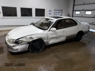 1996 Lexus ES 300 с VIN JT8BF12GXT0183837, выставлен на аукционе Copart как лот 78063524 с пробегом 233 276 миль миль и Списание • Salvage title. История ставок и продаж доступна на DreamBid. Изображение 1.