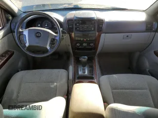 2004 Kia Sorento LX with VIN KNDJC733445332008, listed as a Copart auction lot 42791815 with 167,706 mi miles and Clean Title. Bid and sale history available at carsss.com. Image 8.