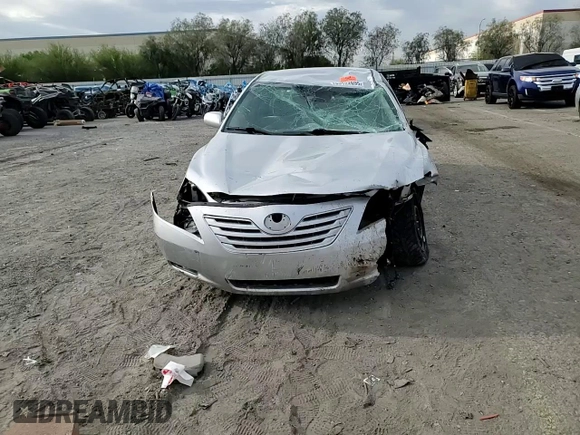 2008 Toyota Camry LE z VIN 4T1BE46K48U790865, wystawiony jako Copart lot #53522695 z przebiegiem 106 293 mil mil oraz Szkoda całkowita • Salvage title. Historia ofert i sprzedaży dostępna na DreamBid. Obrazek 14.