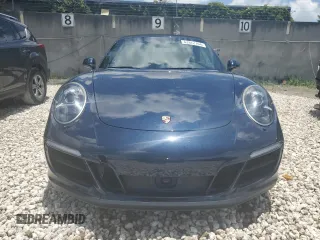 2018 Porsche 911 Carrera S with VIN WP0CB2A97JS147597, listed as a Copart auction lot 62872764 with 32,090 mi miles and Non Repairable. Bid and sale history available at carsss.com. Image 5.