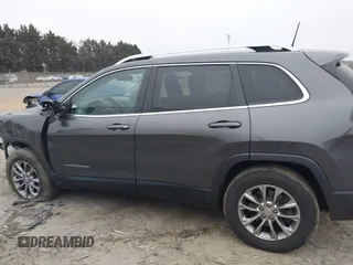 2019 Jeep Cherokee Latitude Plus with VIN 1C4PJMLB4KD323124, listed as a IAAI auction lot 41782873 with 81,929 mi miles and . Bid and sale history available at carsss.com. Image 15.