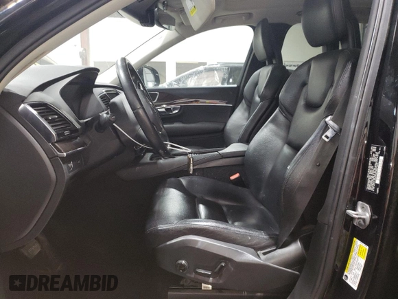 2016 Volvo XC90 T6 Momentum z VIN YV4A22PK1G1027971, wystawiony jako Copart lot #56452485 z przebiegiem 87 940 mil mil oraz Szkoda całkowita • Salvage title. Historia ofert i sprzedaży dostępna na DreamBid. Obrazek 7.