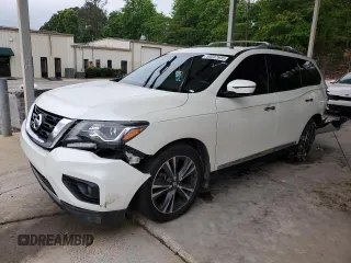 2017 Nissan Pathfinder SV z VIN 5N1DR2MM0HC661484, wystawiony jako Copart lot #54237545 z przebiegiem 138 450 mil mil oraz Szkoda całkowita • Salvage title. Historia ofert i sprzedaży dostępna na DreamBid. Obrazek 1.