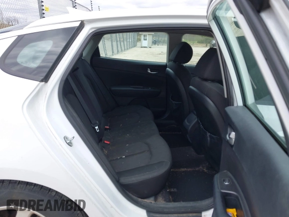 2016 Kia Optima LX z VIN 5XXGT4L37GG087701, wystawiony jako IAAI lot #42148746 z przebiegiem 53 473 mil mil oraz . Historia ofert i sprzedaży dostępna na DreamBid. Obrazek 8.