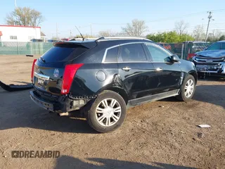 2010 Cadillac SRX Luxury Collection z VIN 3GYFNDEYXAS655420, wystawiony jako IAAI lot #42088766 z przebiegiem 235 033 mil mil oraz . Historia ofert i sprzedaży dostępna na DreamBid. Obrazek 4.
