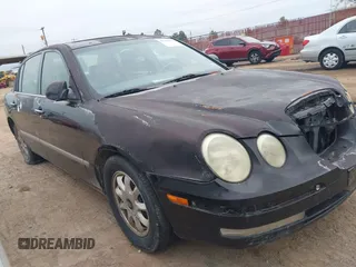 2006 Kia Amanti with VIN KNALD124365087554, listed as a IAAI auction lot 41364891 with 167,388 mi miles. Bid and sale history available at carsss.com. Image 1.