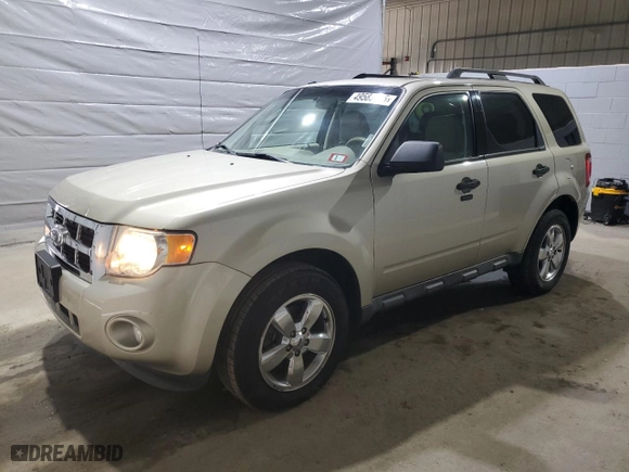 2011 Ford Escape XLT with VIN 1FMCU9DG8BKB50390, listed as a Copart auction lot 49583295 with 80,753 mi miles and Salvage Title. Bid and sale history available at carsss.com. Image 1.