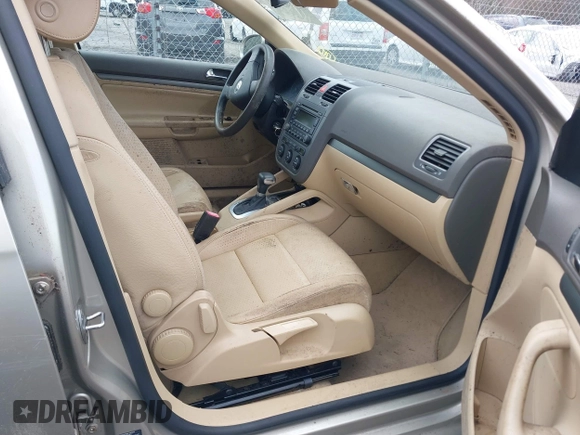 2005 Volkswagen Jetta 2.5L with VIN 3VWSG71K15M647327, listed as a IAAI auction lot 41982037 with 42,345 mi miles and . Bid and sale history available at DreamBid. Image 5.