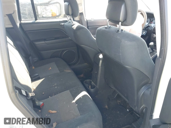 2012 Jeep Compass Latitude with VIN 1C4NJCEA2CD706809, listed as a IAAI auction lot 40956063 with 159,976 mi miles and . Bid and sale history available at carsss.com. Image 8.
